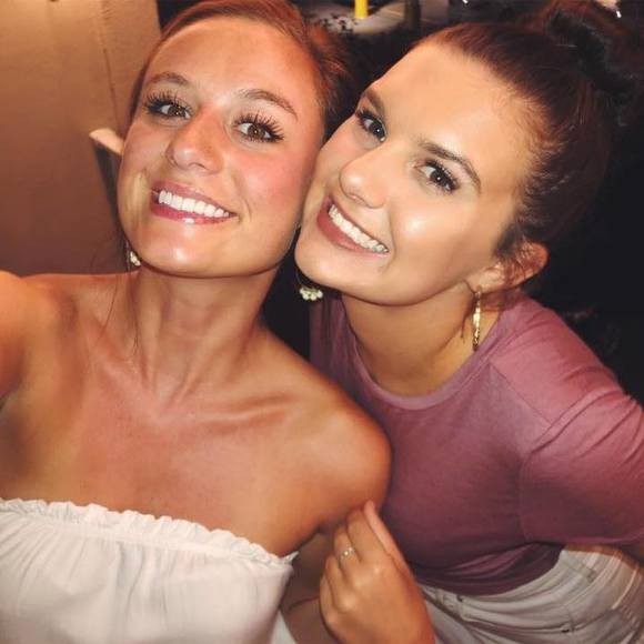 Meet your Posher, Tayler - Picture 1 of 1